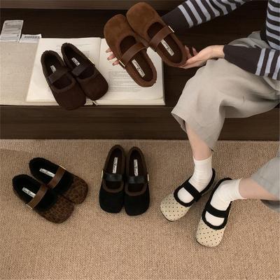 覆古棕色绒面平底加毛鞋女