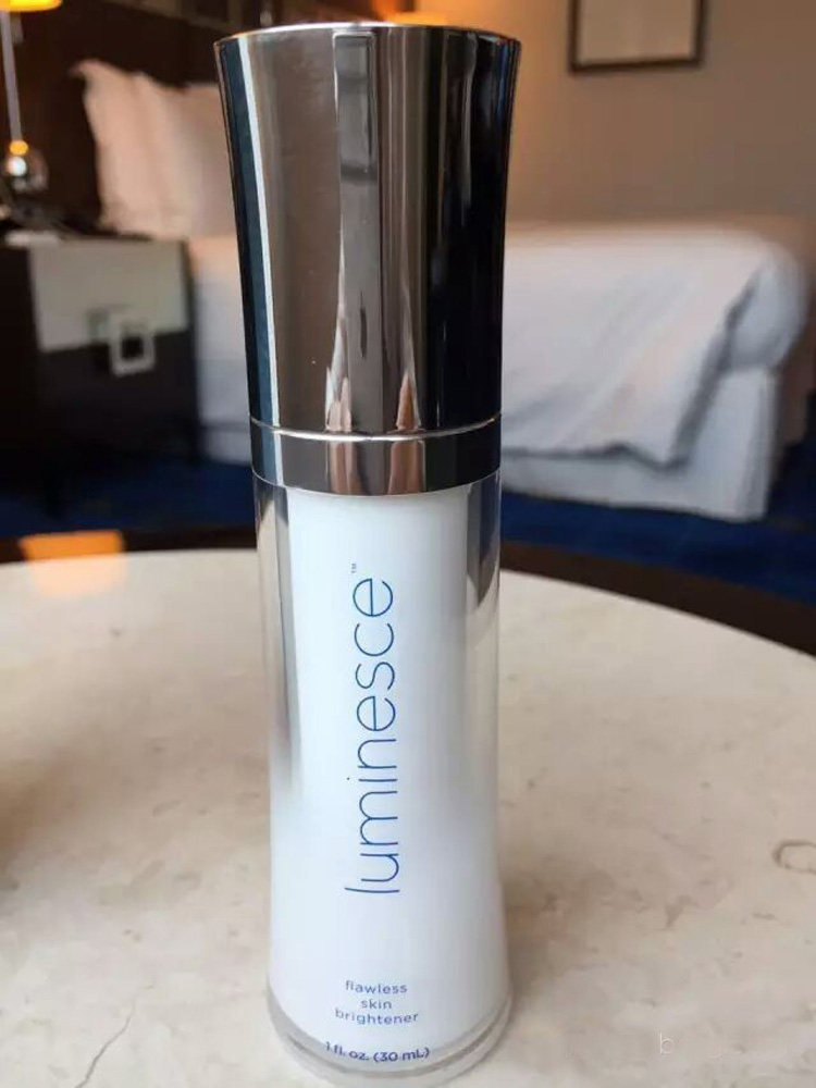 婕斯精粹赋活肌因焕妍精粹晶萃淡纹祛斑美白淡斑霜亮白精华液美国