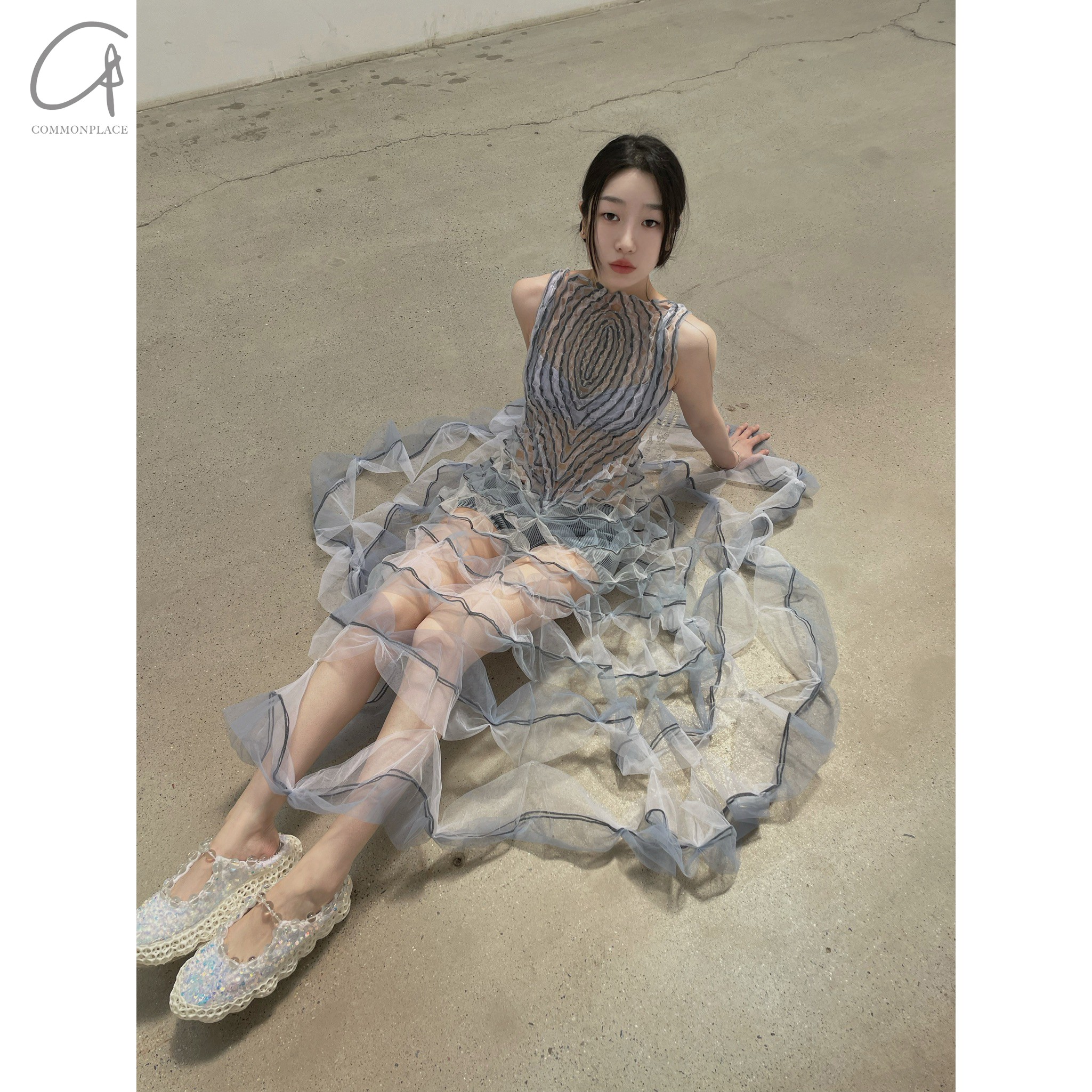 秋冬肩带挂珠连衣裙commonplace