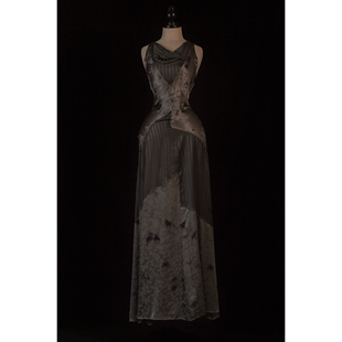 Mutedance 拼接荡领收腰连衣裙 26春夏