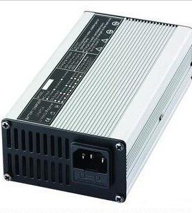 42V2.5A台湾Patgear贝其尔充电器 10串三元锂电池电动滑板车