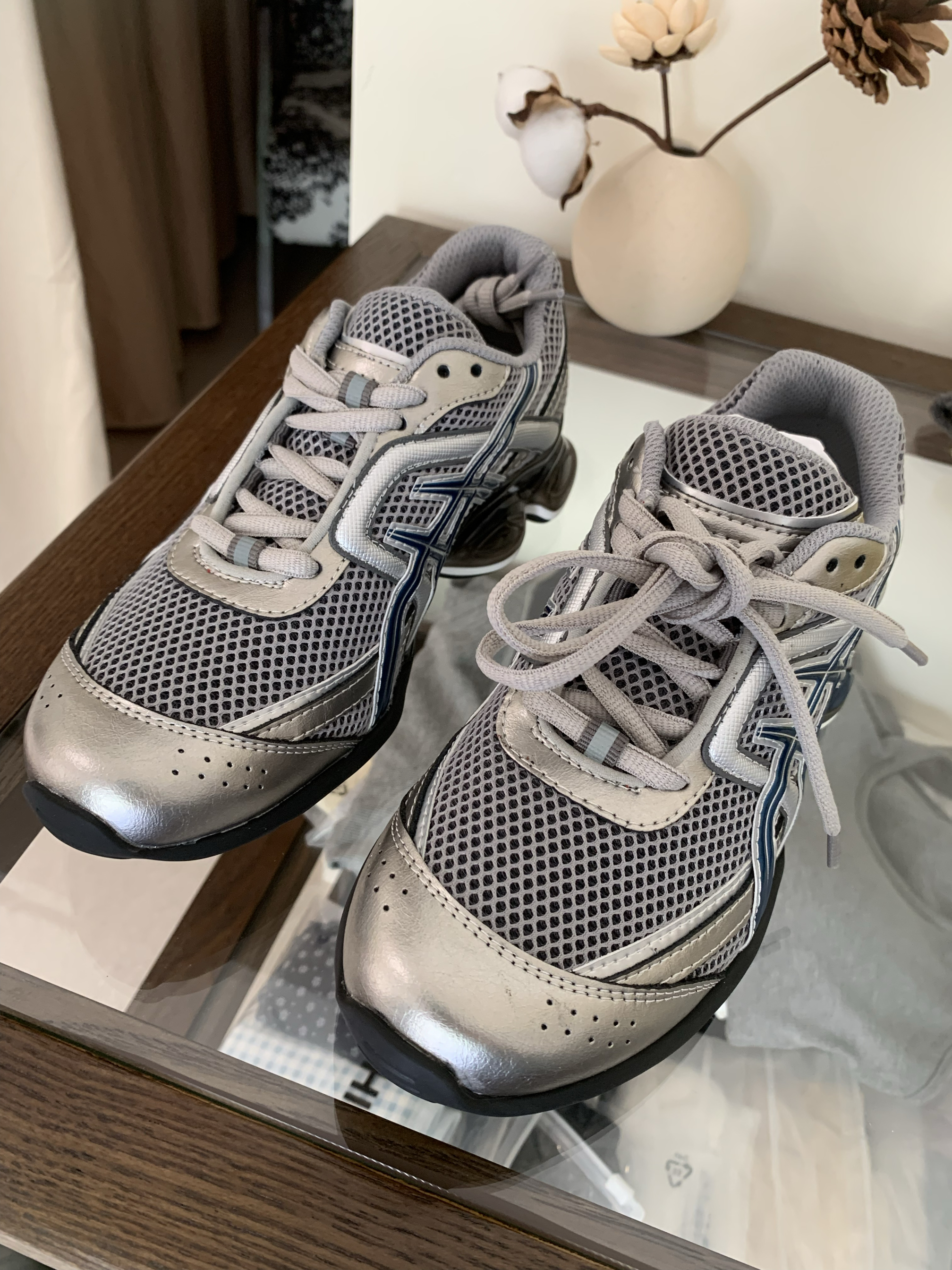 2025新款女时尚气质百搭显瘦德训鞋