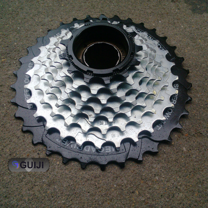 Pignon de vélo 8 vitesses - Ref 2368079 Image 1