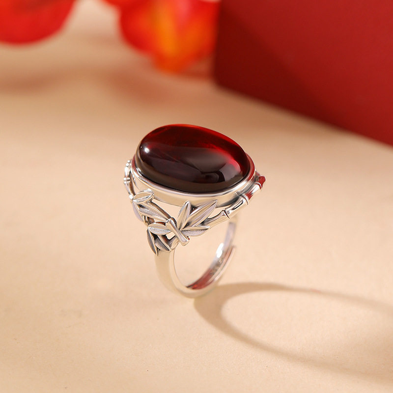 通体纯银S925纯银血珀复古做旧竹节竹叶蛋面戒指新中式国潮银指环