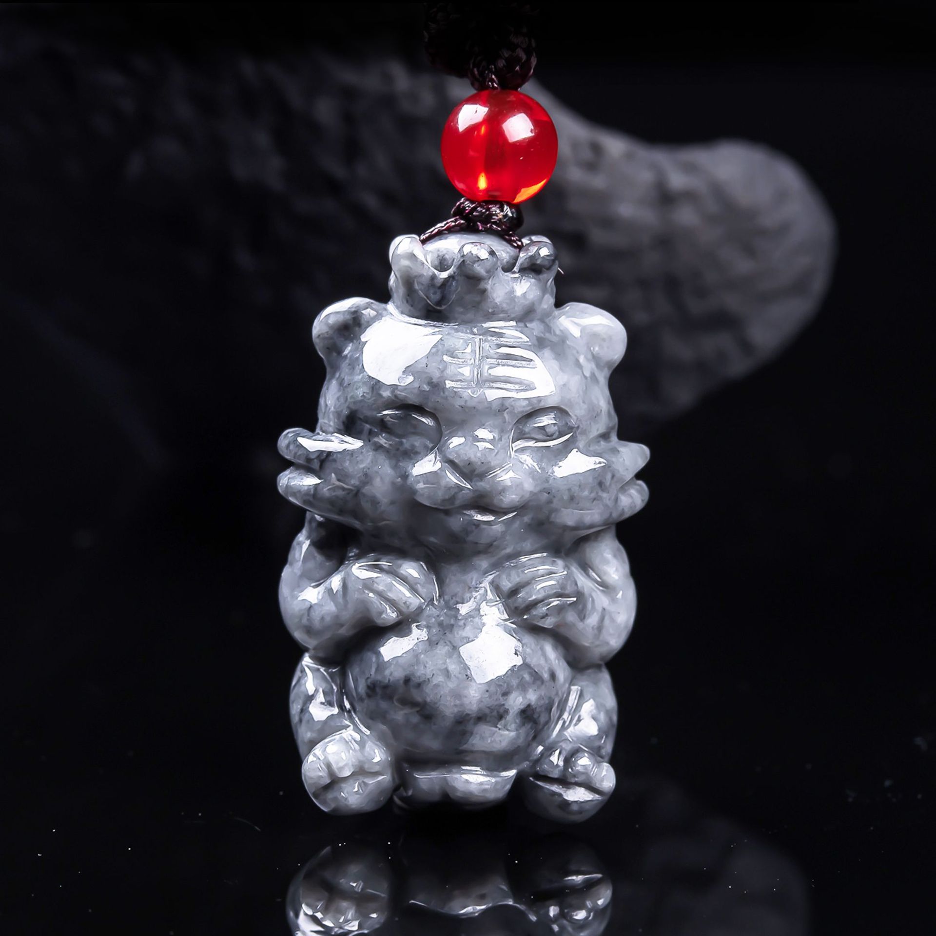 天然A货翡翠萌虎抱福可爱小老虎玉石乌鸡种挂件挂坠吊坠玉佩玉美