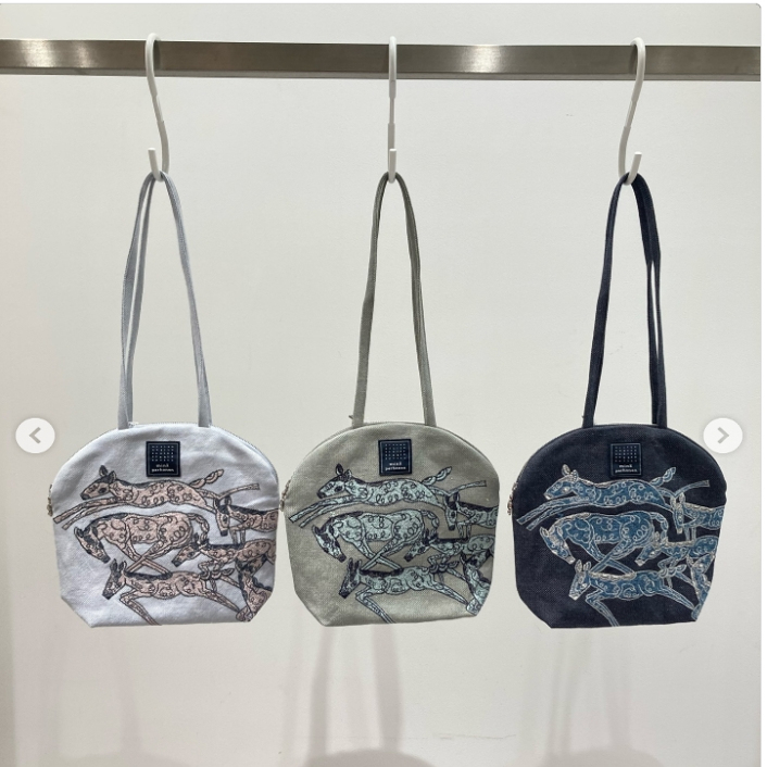 皆川明mian 万马奔腾贝壳包麦芬包2025年4月新品日本正品