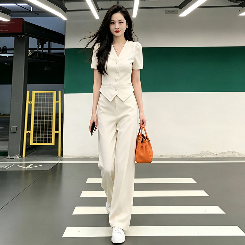 休闲短袖V领西装套装女夏季小个子时尚修身短款上衣阔腿裤两件套