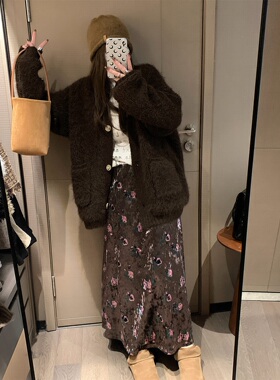 加绒碎花丝绒裙半身裙长裙韩国风温柔氛围感舒适松紧腰显瘦黑咖色