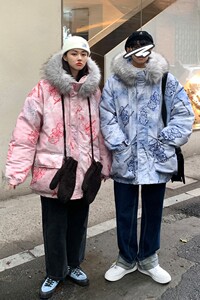 情侣装冬装 涂鸦熊大毛领加厚情侣棉衣外套 H577 P138控168女类图片