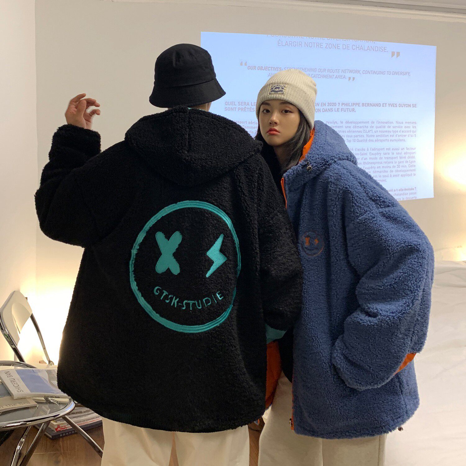 情侣装冬装羊羔毛绣花撞色情侣衣外套服H576P128女类，女装棉衣/棉服，电商A341