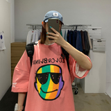 粉红色