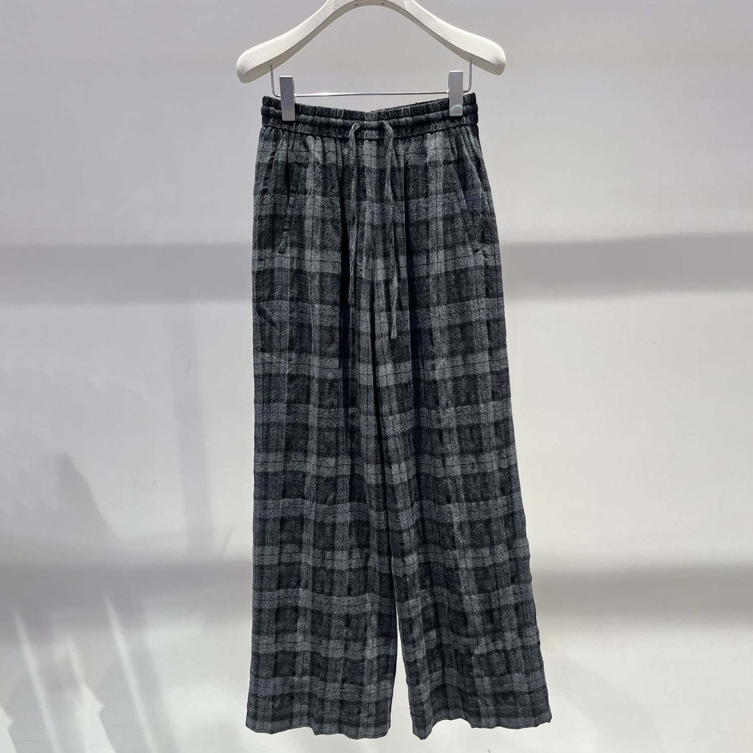 现货】深圳南油高端女装25冬季新款复古格纹阔腿裤女松紧腰休闲裤