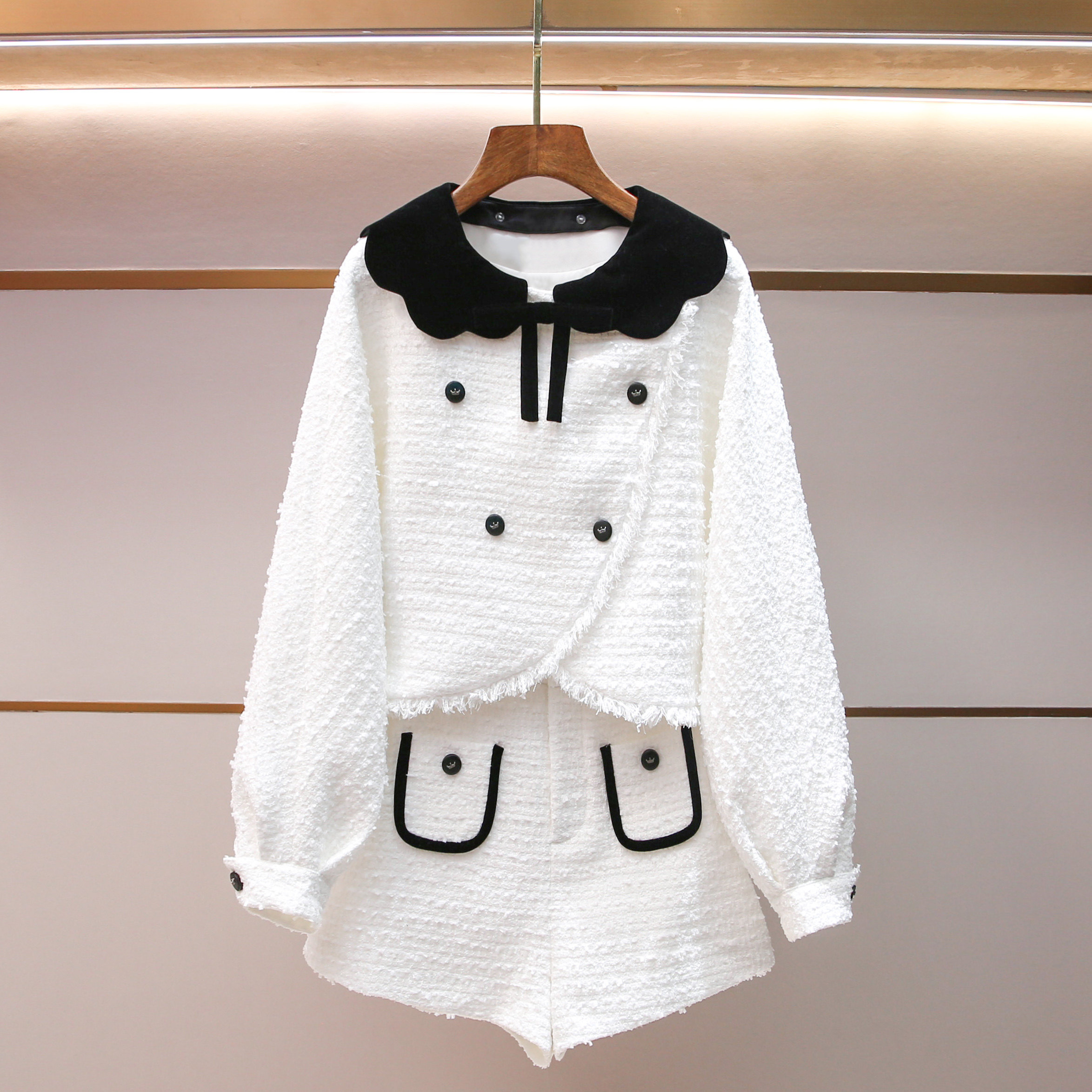 [现货]深圳南油高端女装2025冬季小香风娃娃领花纱外套短裤套装女,女装/女士精品,时尚套装,淘宝优惠券,粉丝福利购,淘宝优惠卷