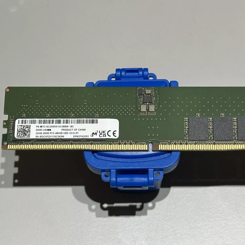 镁光32G 2RX8 PC5-5600B-UB0 MTC16C2085S1UC56BD1/G1台式机内存