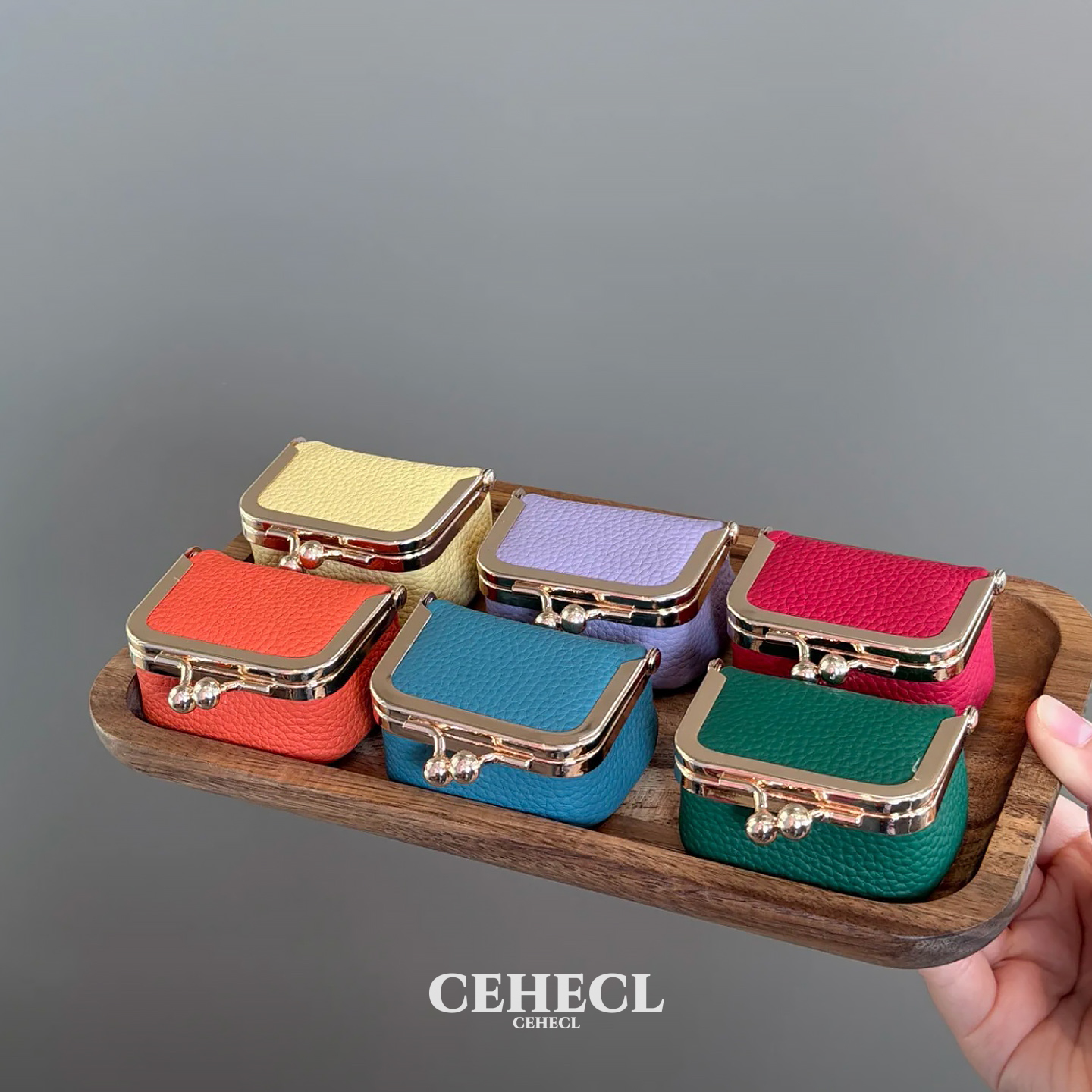 真皮小巧口金包钻戒首饰包零钱包