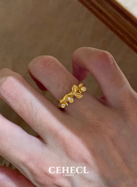 拉丝金桂花粉钻底托戒指女千金感