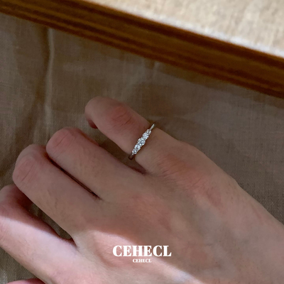 精致小排钻素圈戒指s925纯银尾戒