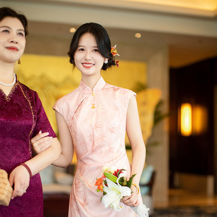 苏爱 |怀音新中式粉色订婚旗袍女新款改良结婚回门礼服新娘敬酒服