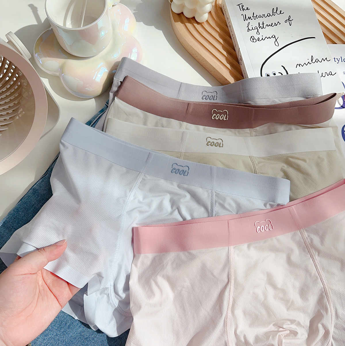 夏季男士薄透透气冰丝无痕内裤