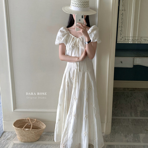 DARA ROSE-法式温柔白月光泡泡袖高级感气质收腰长款连衣裙S9184