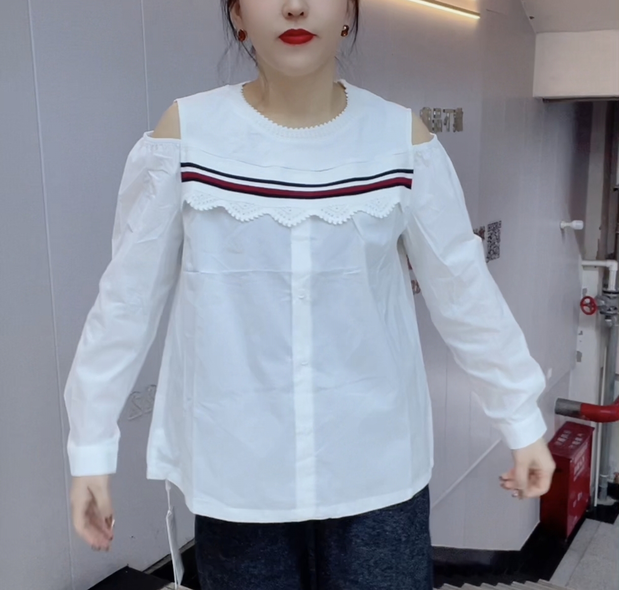 1089女系列2025春季新款大码女装胖mm衬衫宽松显瘦百搭上衣