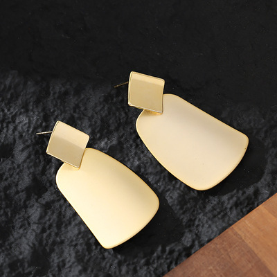 夸张个性冷淡风几何金属耳环