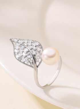 精致简约爆闪锆石叶子珍珠戒指