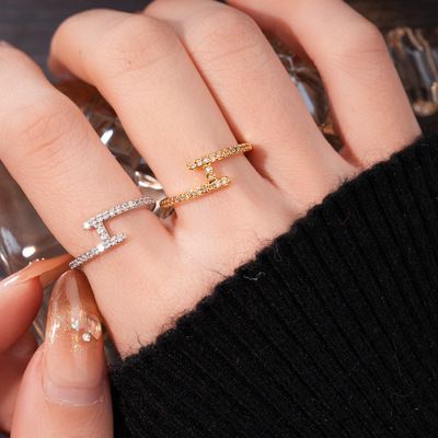 18k金电镀法式锆石几何交叉戒指