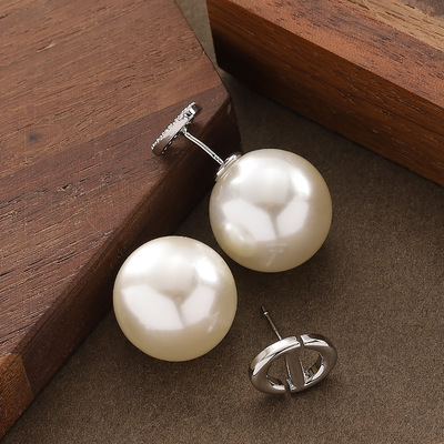 不对称猪鼻子爱心珍珠耳钉银针