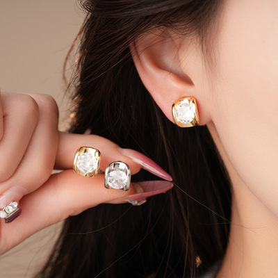 18k真金电镀锆石椭圆形耳夹