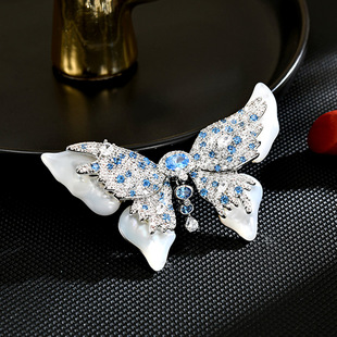 Icy Fire Luxury Blue Spread Brooch Wing Pendant Butterfly