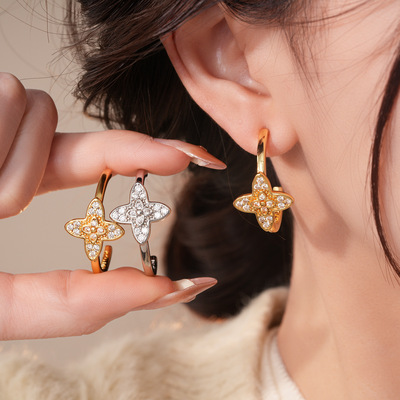 新中式锆石c形花朵耳钉