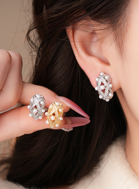 18K Gold Oval Earrings, Zircon Hollow Pearl Clip-Ons Vintage