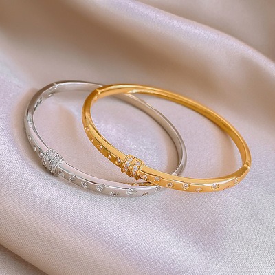 金属风锆石星星卡扣手环欧美