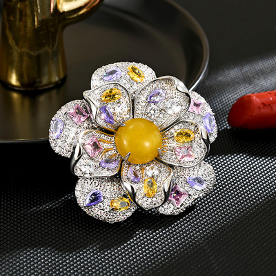 轻奢高档玉髓花朵胸针大衣胸花