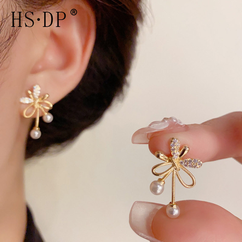 s925银针时尚简约设计感锆石打结珍珠耳环女气质温柔百搭耳钉,饰品/流行首饰/时尚饰品新,耳环,淘宝优惠券,粉丝福利购,淘宝优惠卷