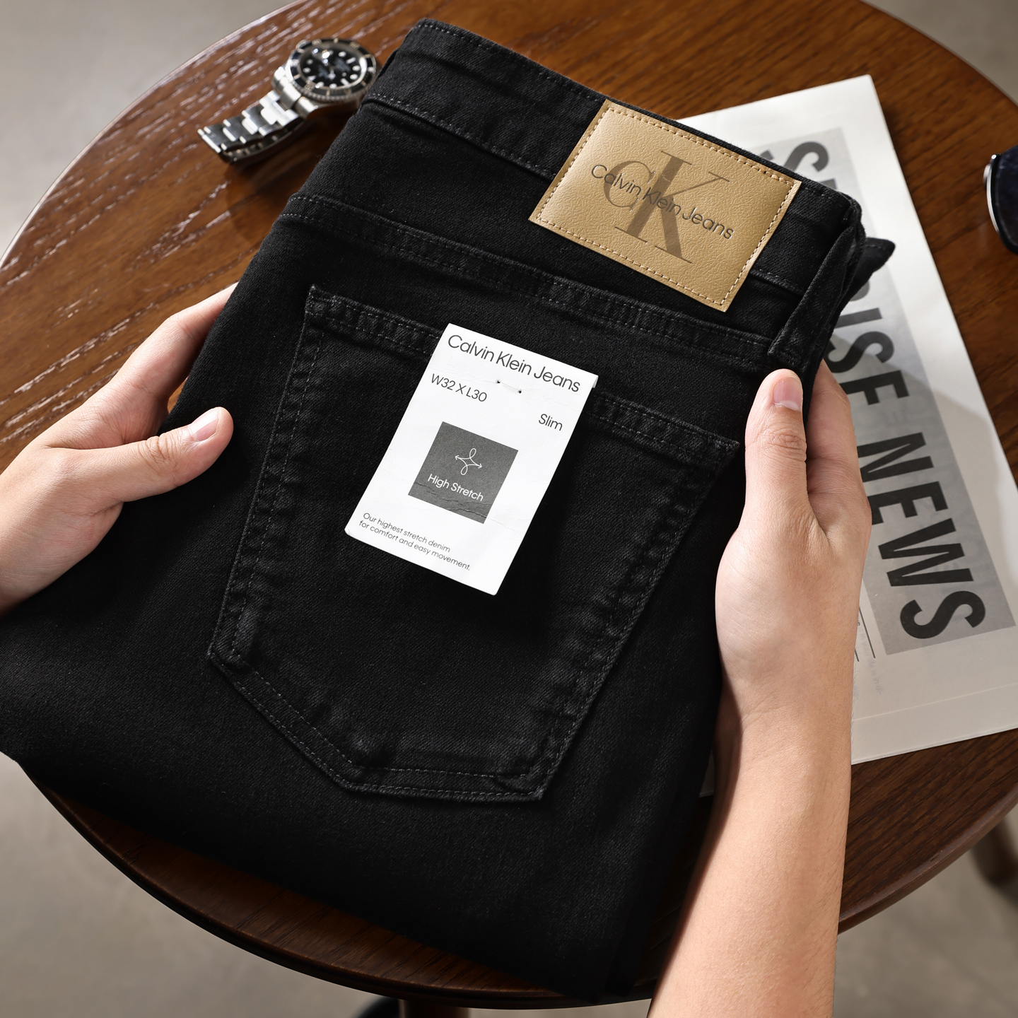 CalvinKlein黑色修身小脚牛仔裤