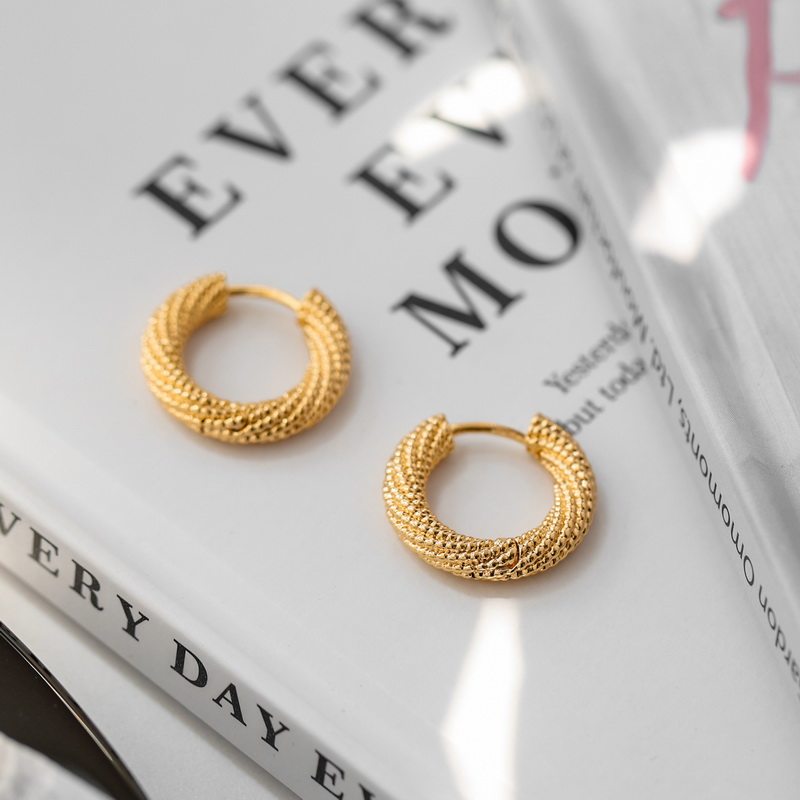 高品质~VINTAGE法式中古金属简约设计感气质高级麻花螺纹耳扣耳圈