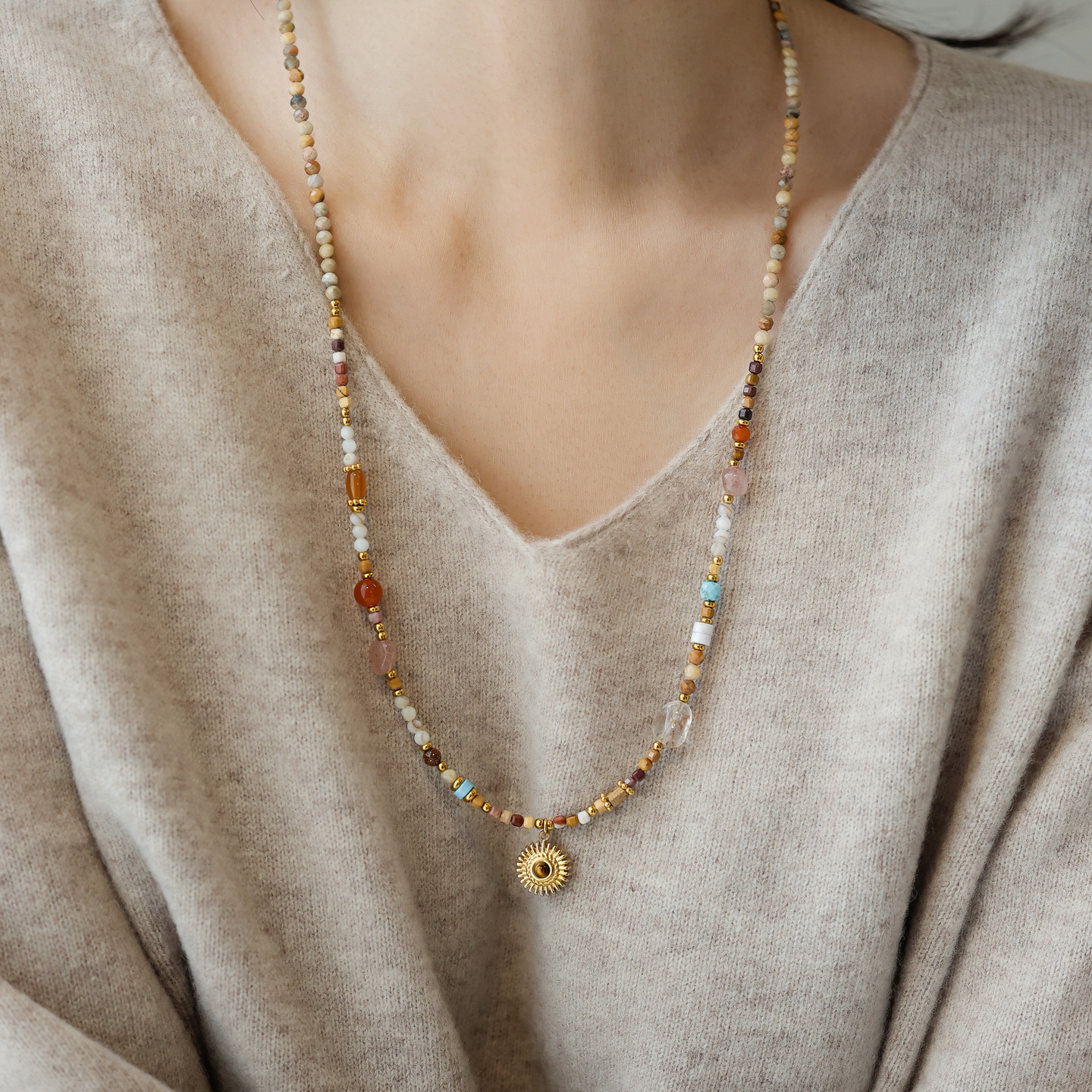 不掉色~花朵彩色天然石毛衣链