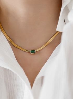 推荐~3色可选方形绿水晶扁蛇骨项链女颈链锁骨链高级感复古轻奢