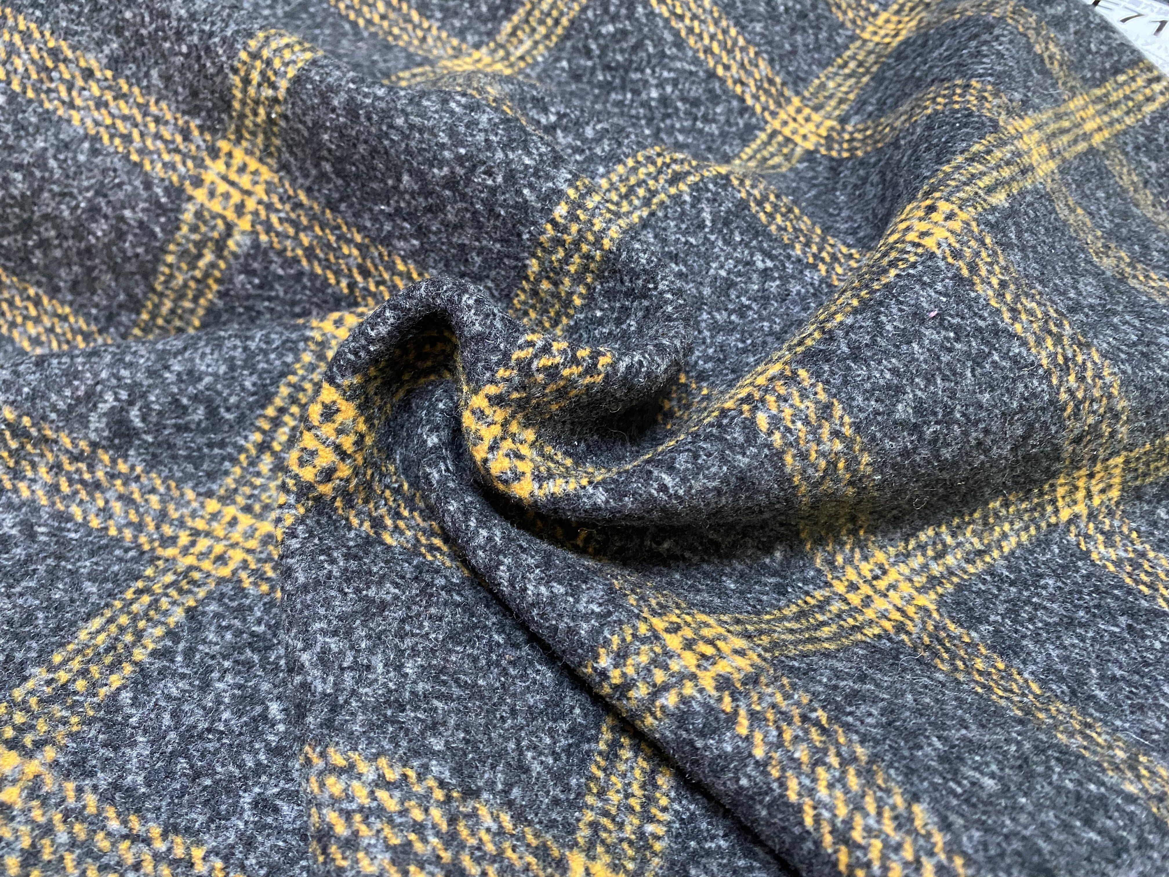 T1126 日本双面羊绒设计师布料2.55米乘1.5米