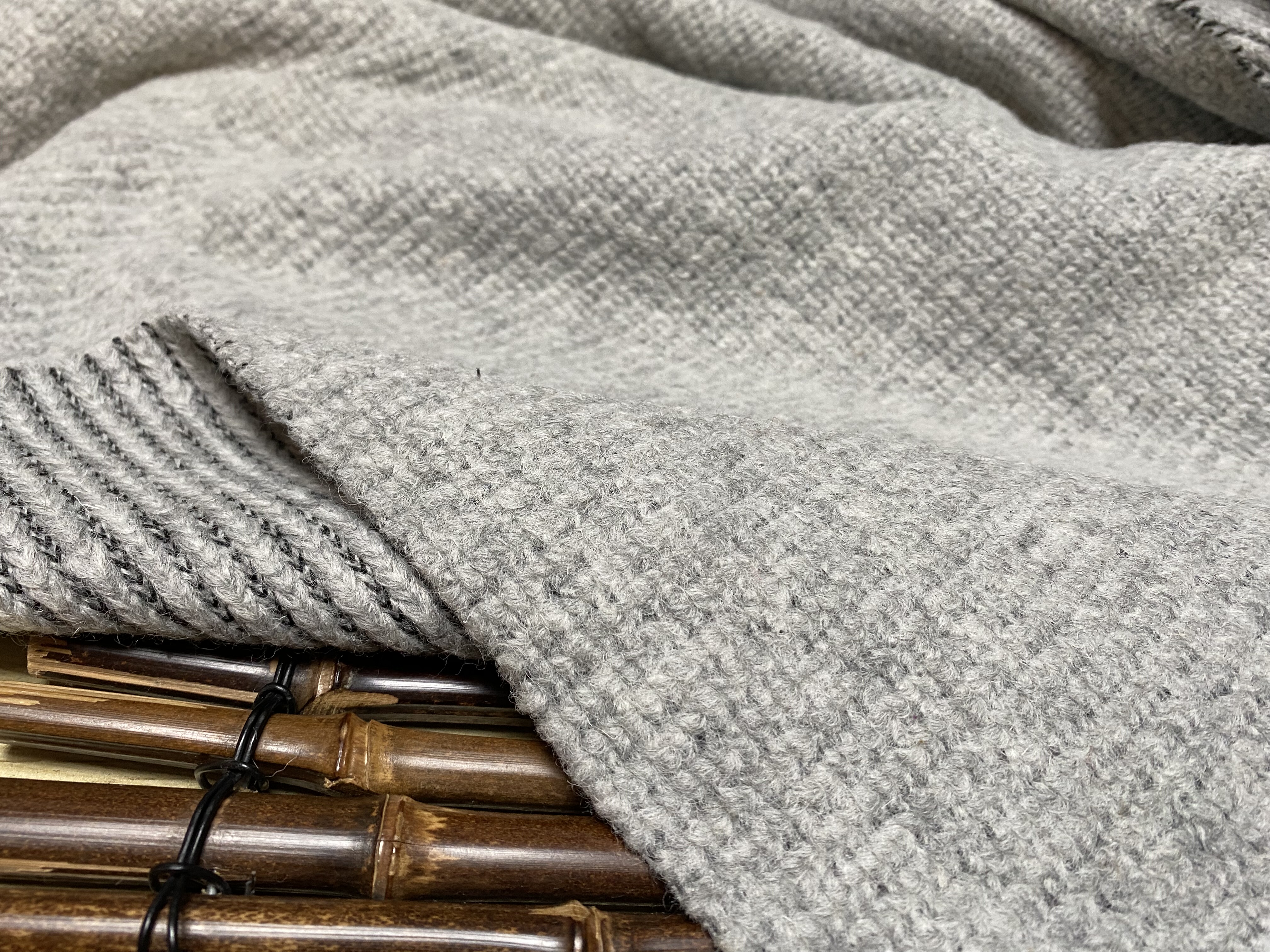 T1124 日本双面针织羊绒设计师布料1.5米乘1.4米