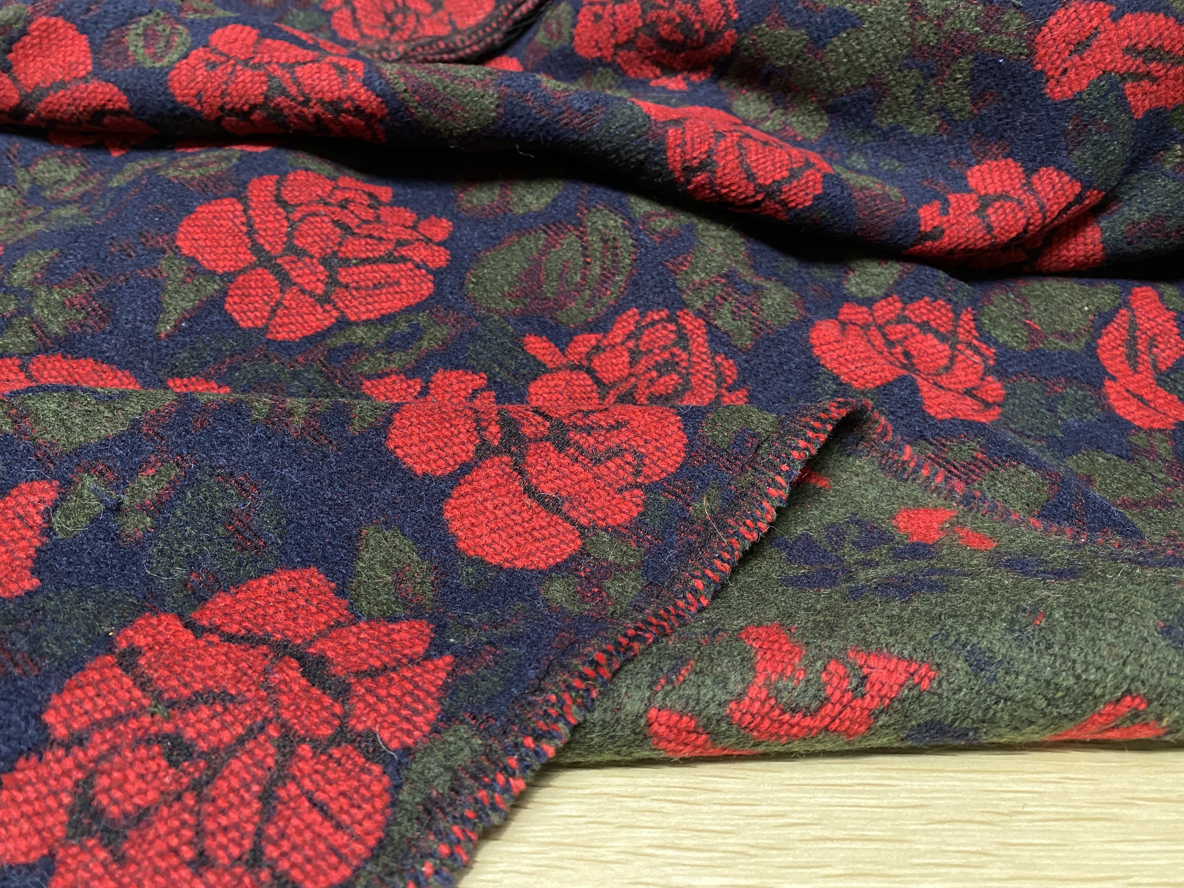 w 0120复古提花羊绒设计师布料3米乘1.4米,居家布艺,海绵垫/布料/面料/手工diy,淘宝优惠券,粉丝福利购,淘宝优惠卷