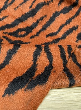 T104时尚豹纹羊绒设计师布料三米乘1.40