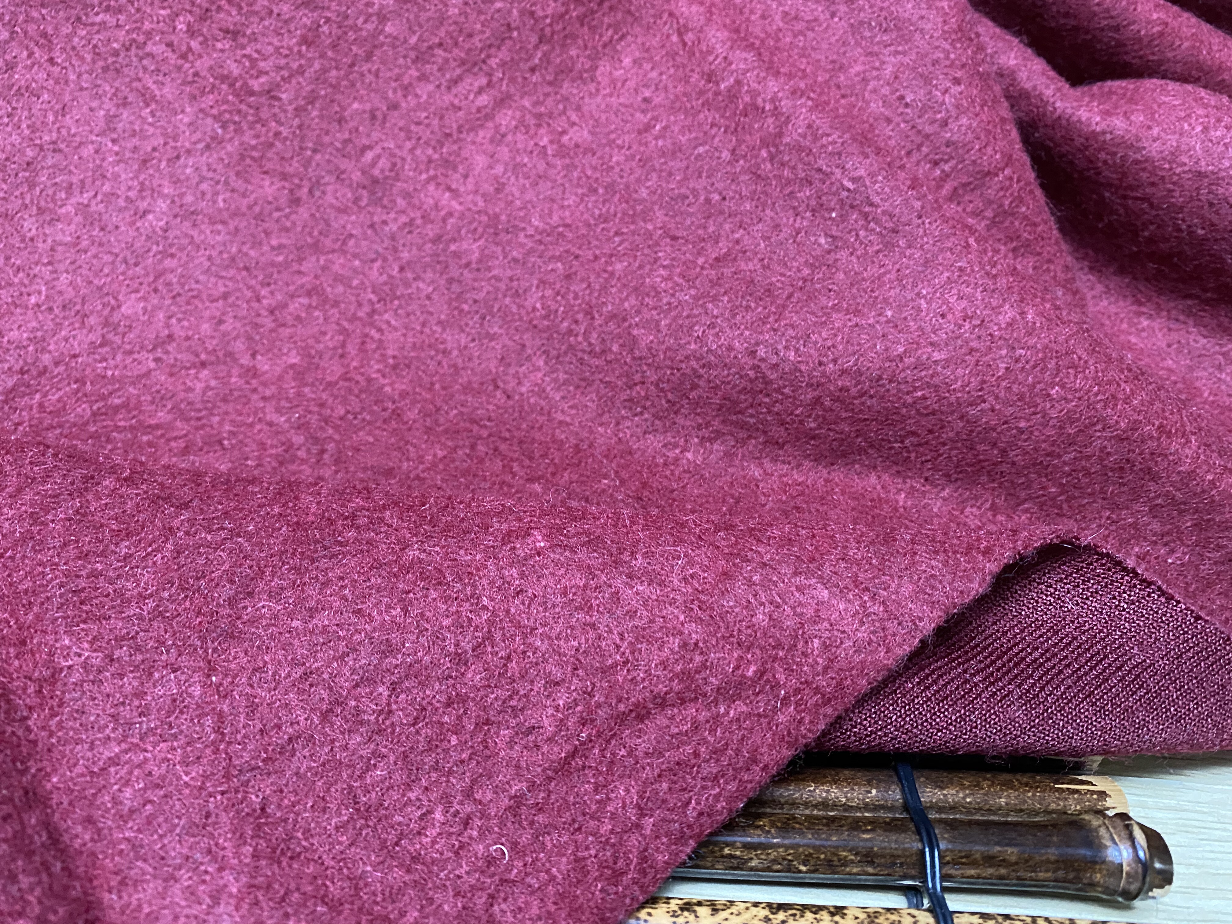 T1130 针织羊绒设计师布料2.65米×1.45米