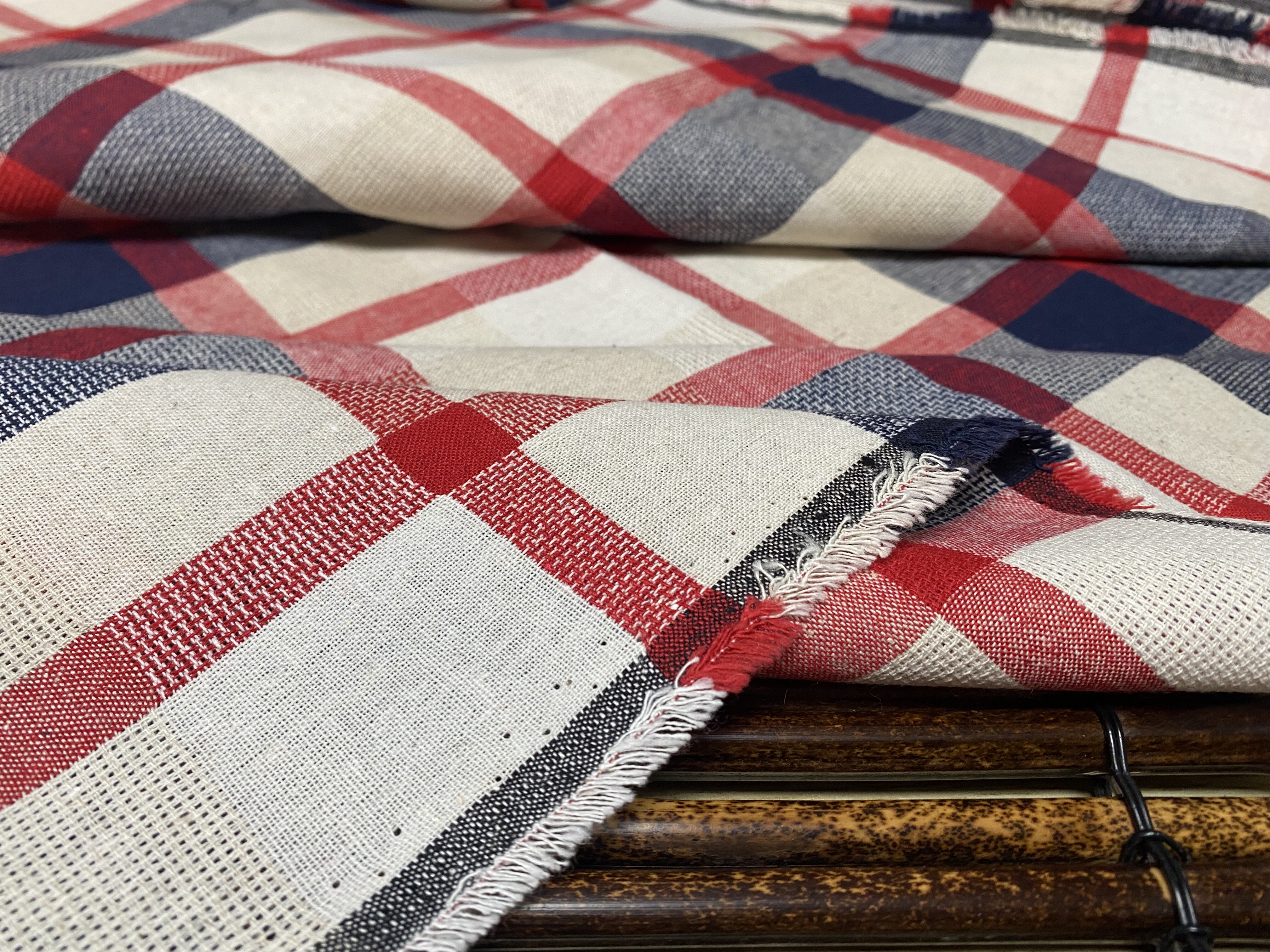 T1117 高级格子麻设计师布料3米乘1.40