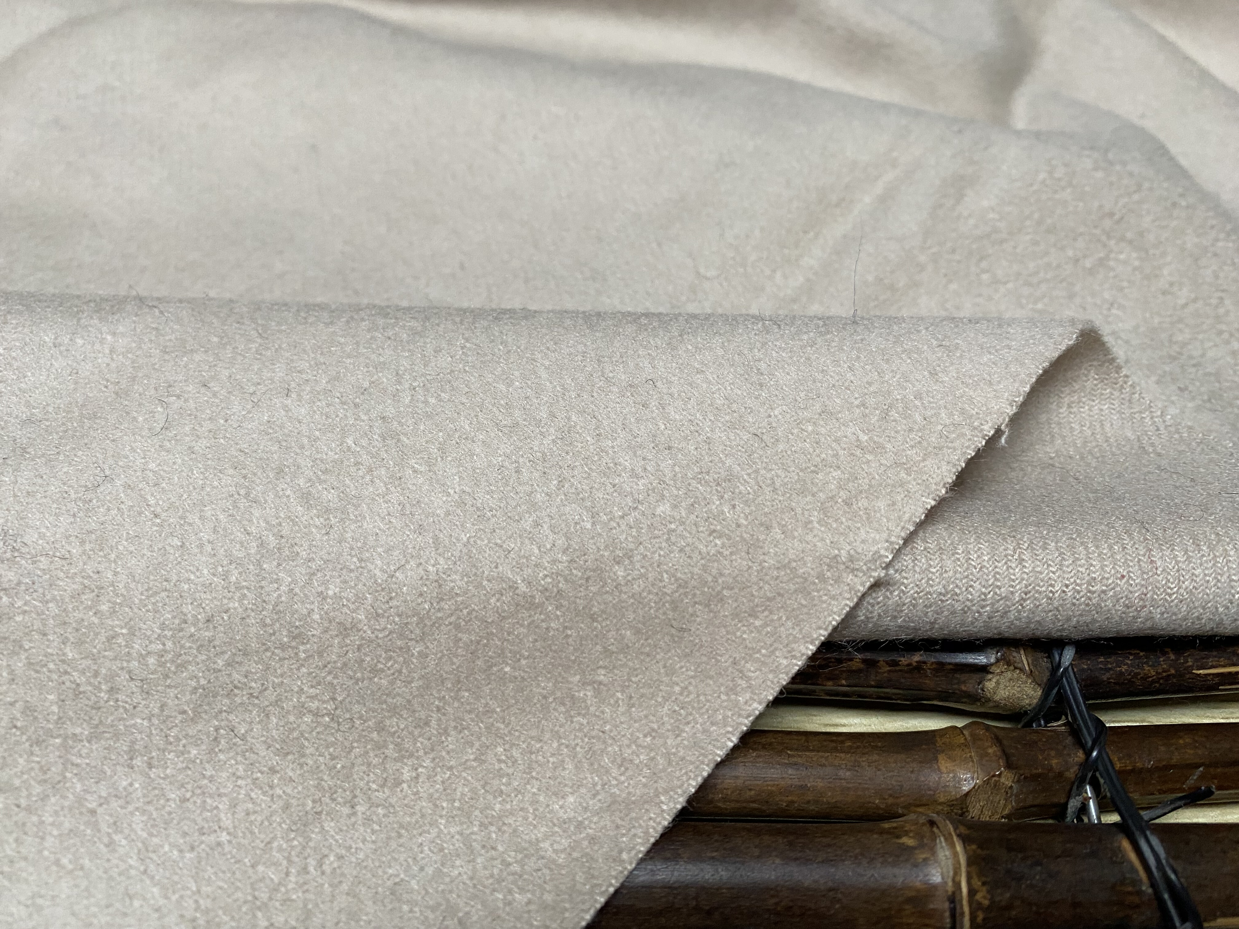 T1128 日本羊绒设计师布料1米×1.05米