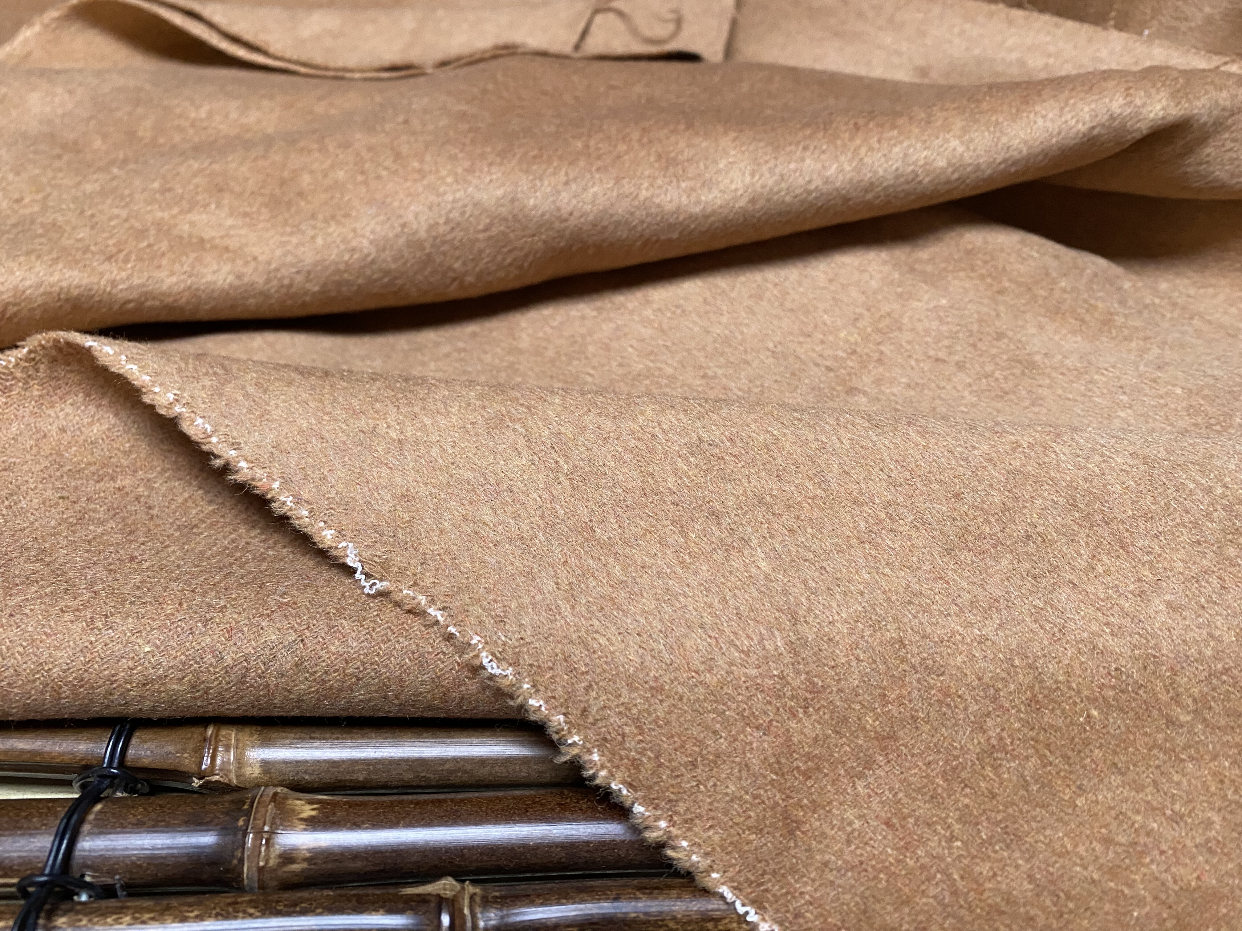 T1125 双面羊绒设计师布料1.3米×1.55米