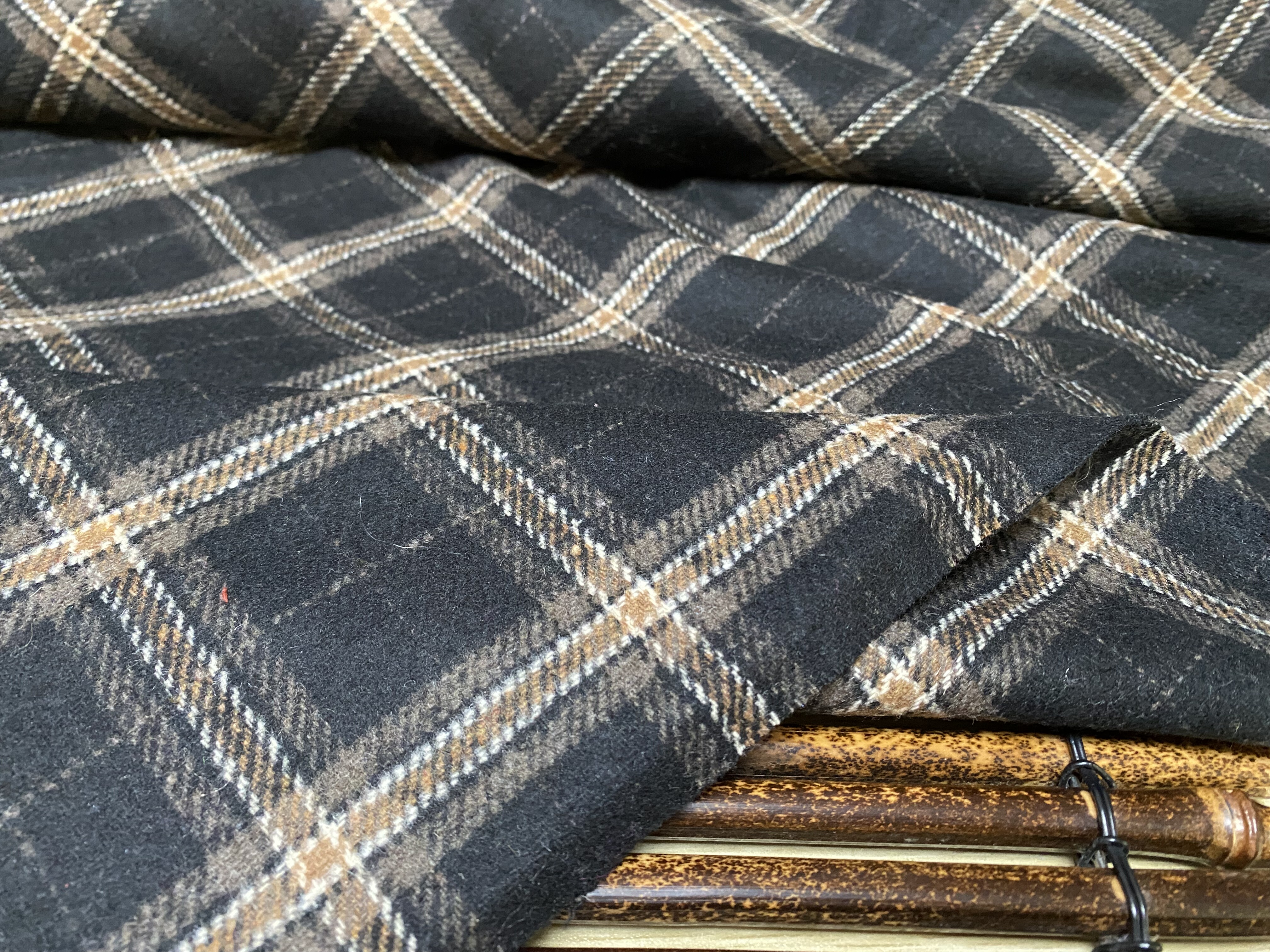 T1126 日本双面格子羊绒设计师布料2.5米×1.45米