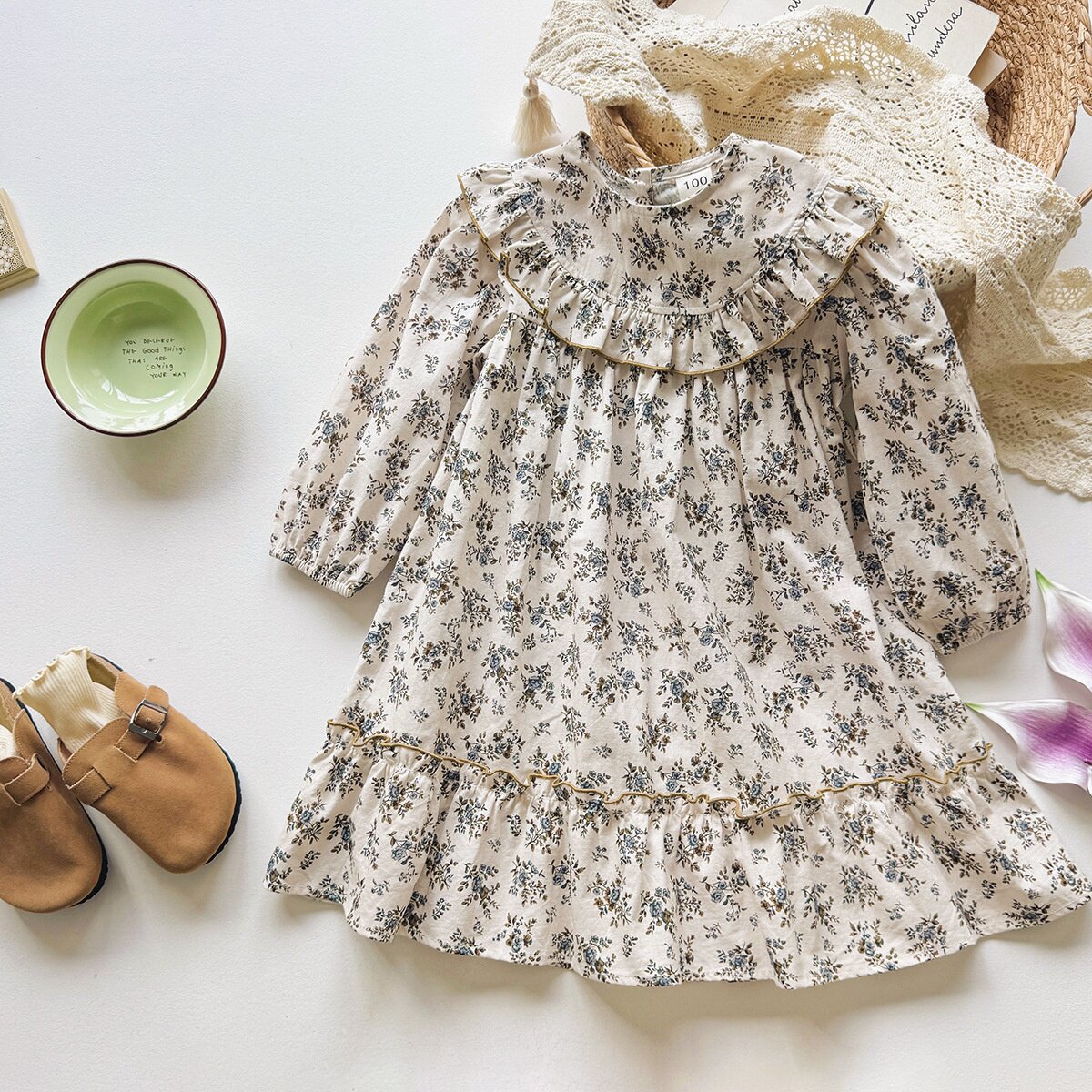 2026秋款韩版童装复古碎花长袖女童连衣裙荷叶边圆领休闲儿童裙子